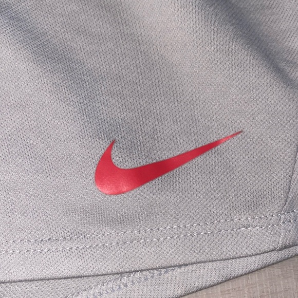 Nike short - Picture 2 of 4